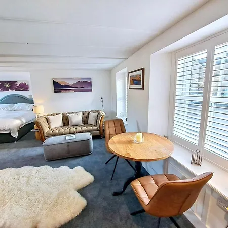 Fenholme Apartment, Alston