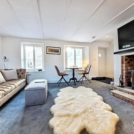 Semesterbostad Fenholme Apartment,